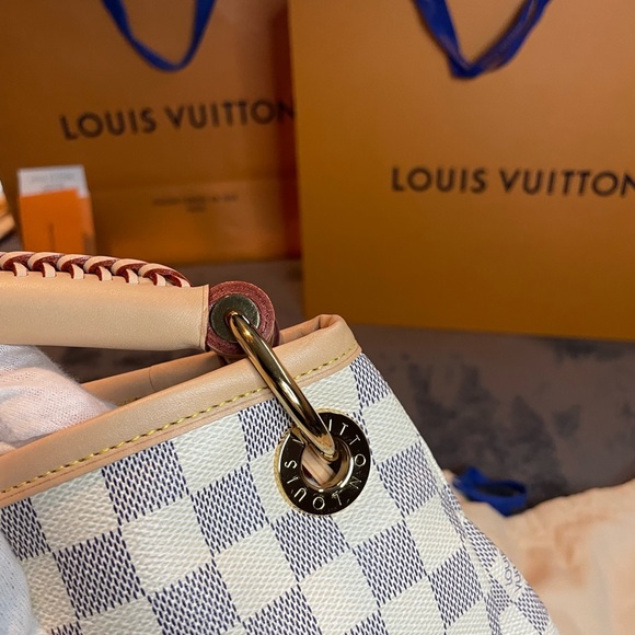 LOUIS VUITTON
DAMIER AZUR ARTSY MM - Brand New Never Used - Picture 11 of 16